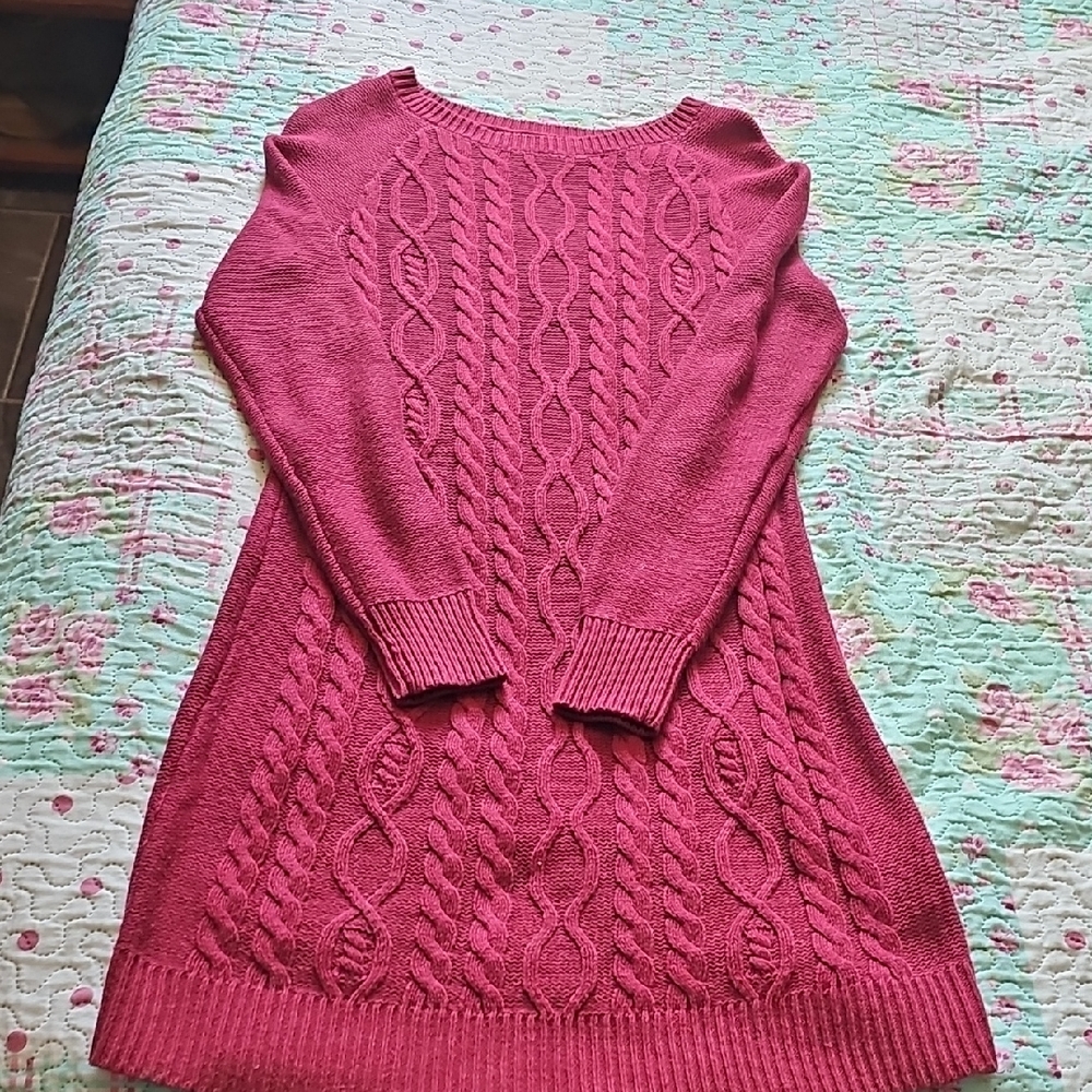 Old Navy Women's Burgundy Cable Knit Sweater/Sweater Dress